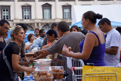 Distribution-des-repas.gif